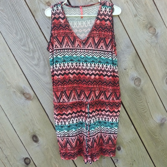 Romper - Picture 2 of 5